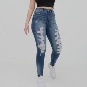 EUC Aeropostale Super High Rise Curvy Jegging size 4